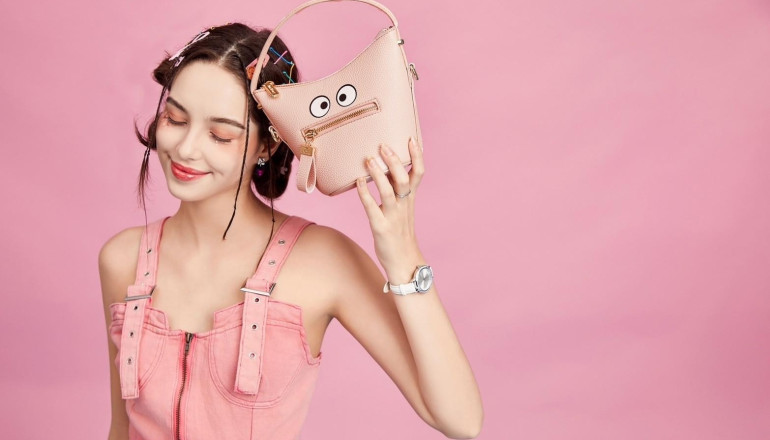Siap Dimata-matai Tas Jims Honey Selempang Terbaru, Aubrey Bag