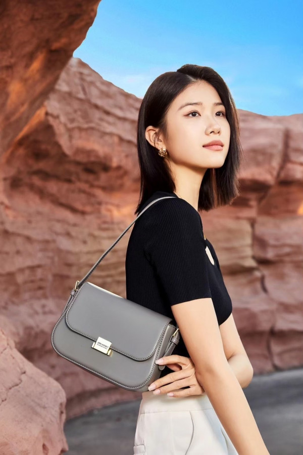 Isabelle Bag Jims Honey