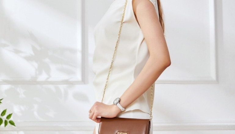 Gak PD Keluar Pakai Outfit Simpel? Syifa Jims Honey Mini Bag Solusinya!