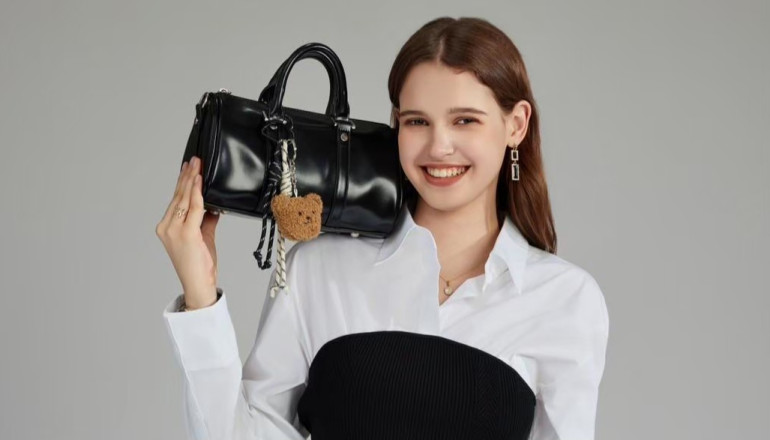 5 OOTD Smart Casual Look Pakai Inka Bag dari Jims Honey